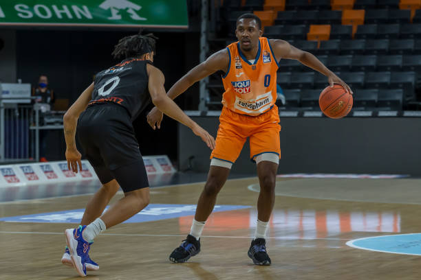 声明明确指 声明明确指