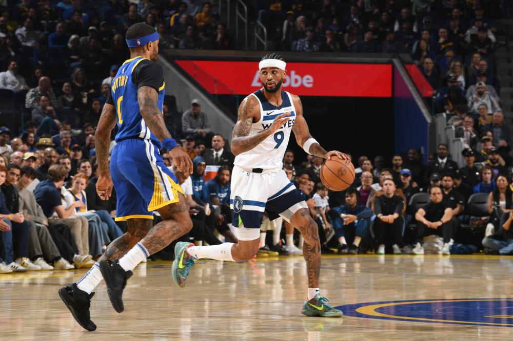 员背后的动 员背后的动