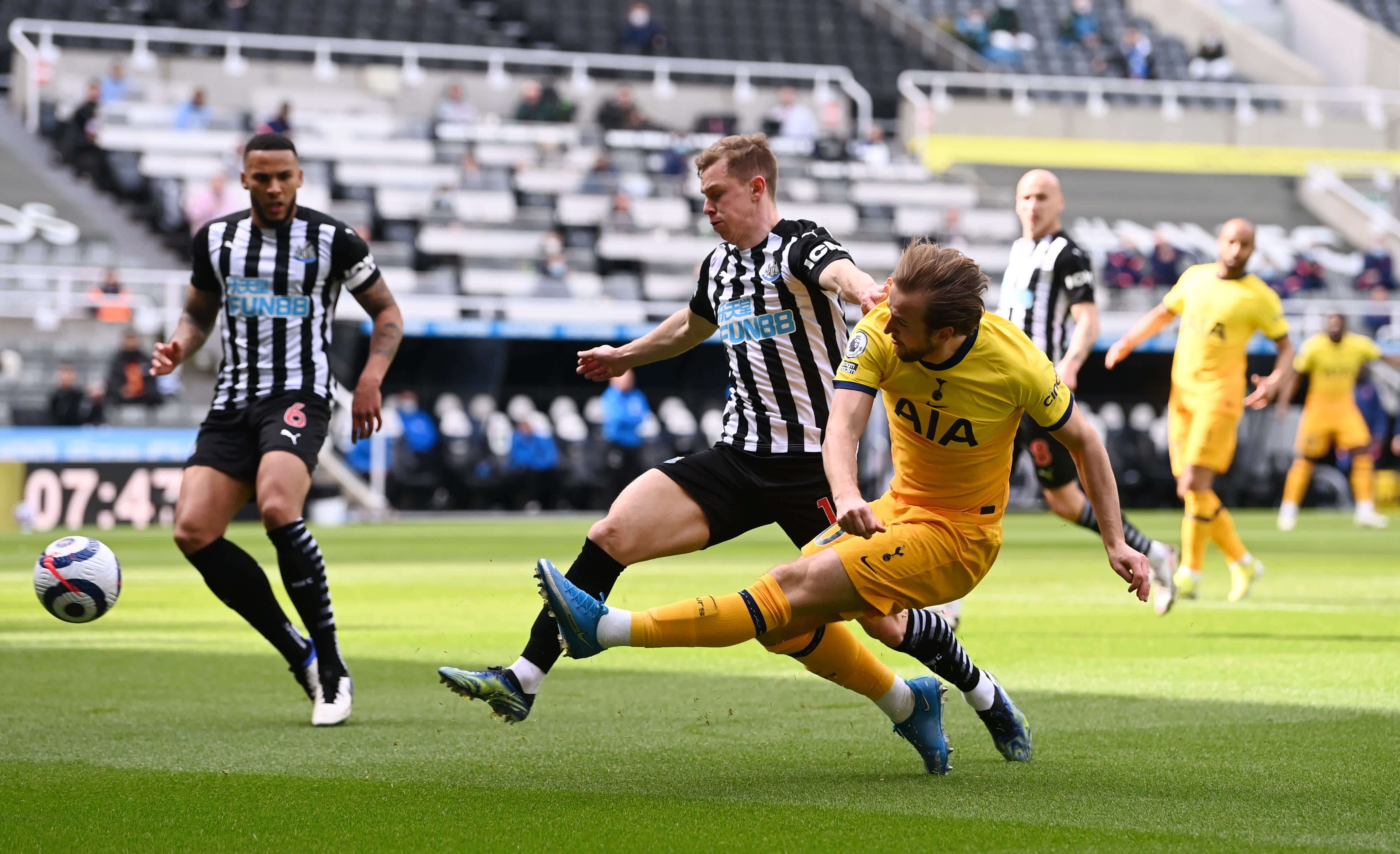 裁判的冲突 裁判的冲突